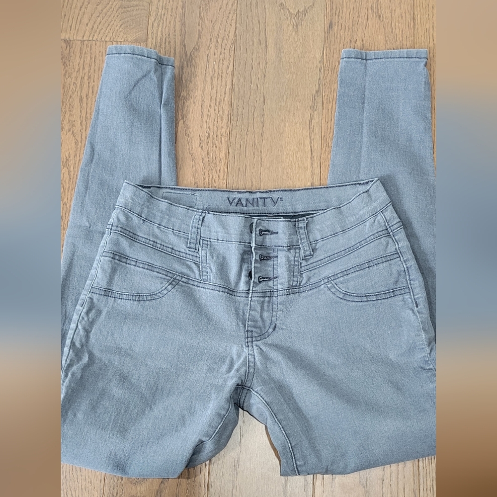 Vanity Grey Jegging